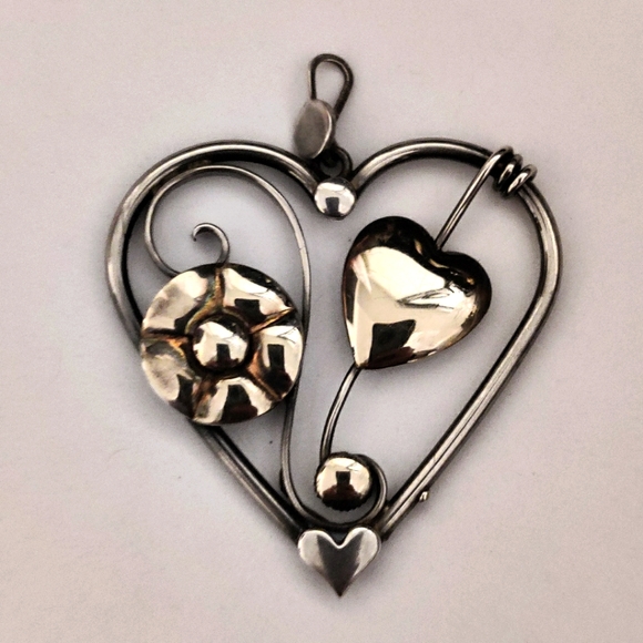 Art Nouveau Sterling Silver Heart Pendant - Picture 1 of 10